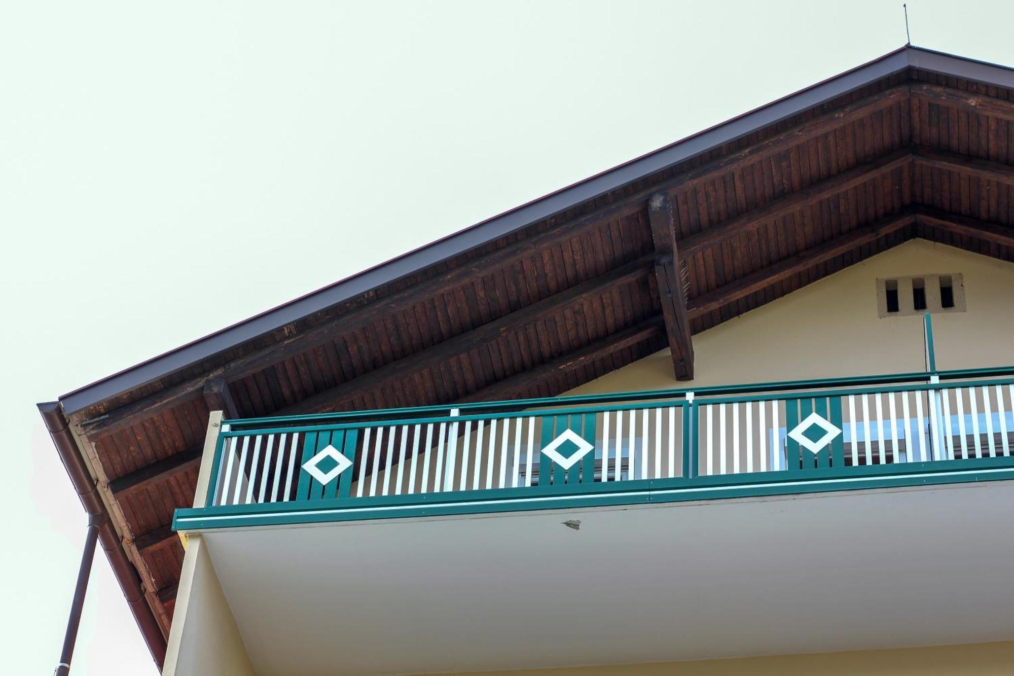 Self-Check In Apartmenthotel Seeglueck Pörtschach am Wörthersee Esterno foto