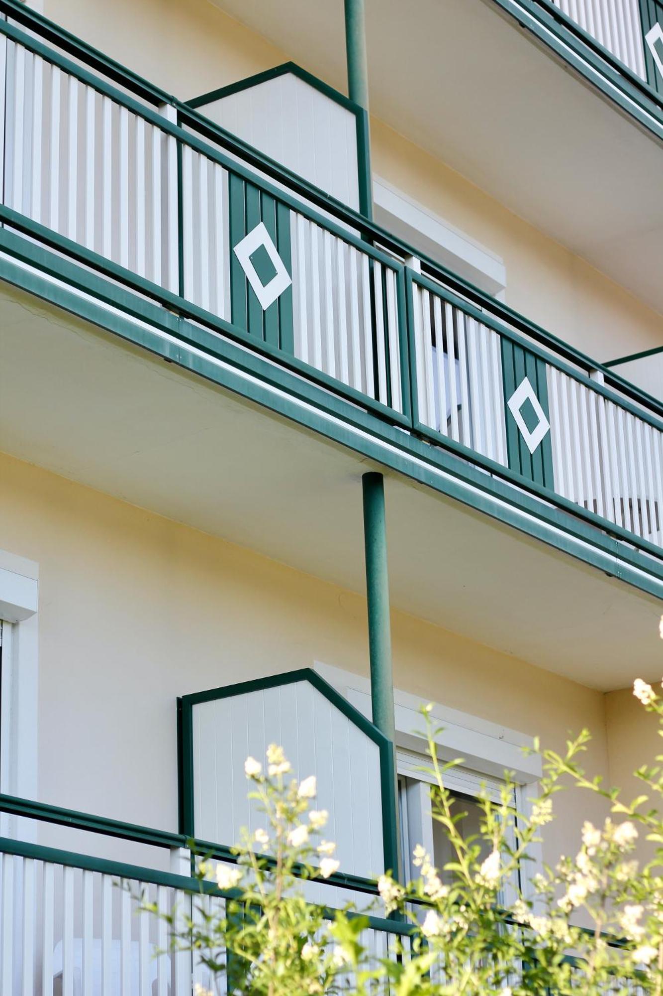 Self-Check In Apartmenthotel Seeglueck Pörtschach am Wörthersee Esterno foto