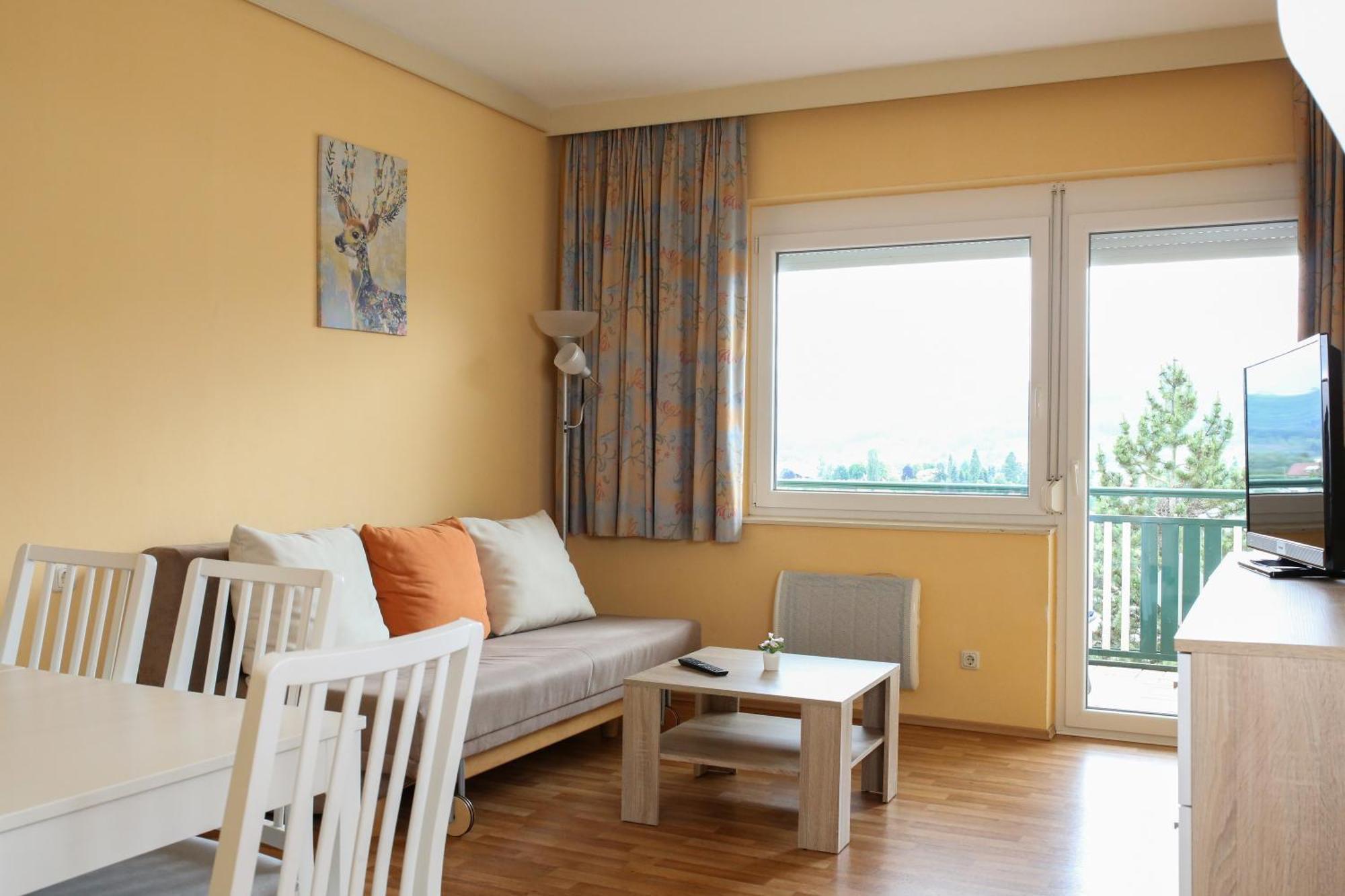 Self-Check In Apartmenthotel Seeglueck Pörtschach am Wörthersee Esterno foto