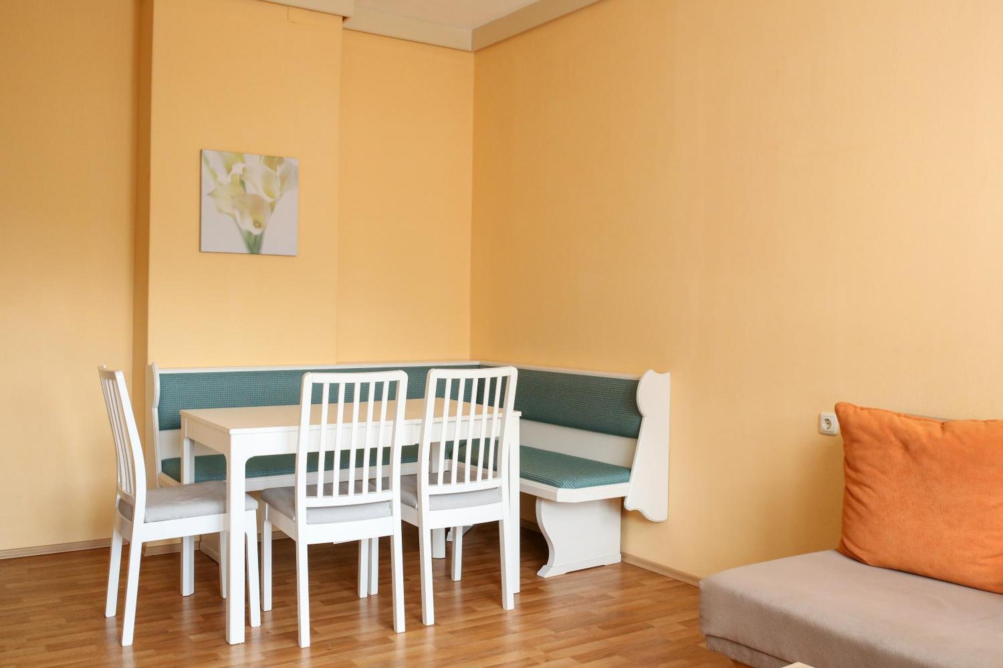 Self-Check In Apartmenthotel Seeglueck Pörtschach am Wörthersee Esterno foto