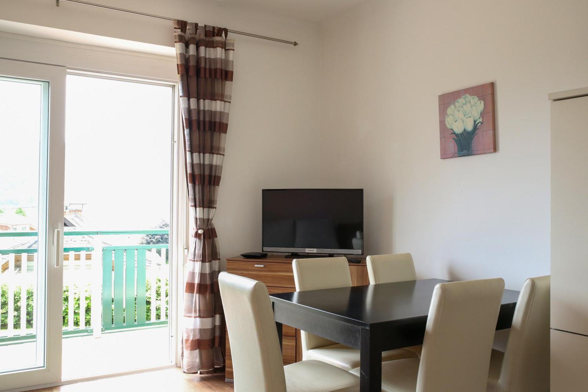 Self-Check In Apartmenthotel Seeglueck Pörtschach am Wörthersee Esterno foto