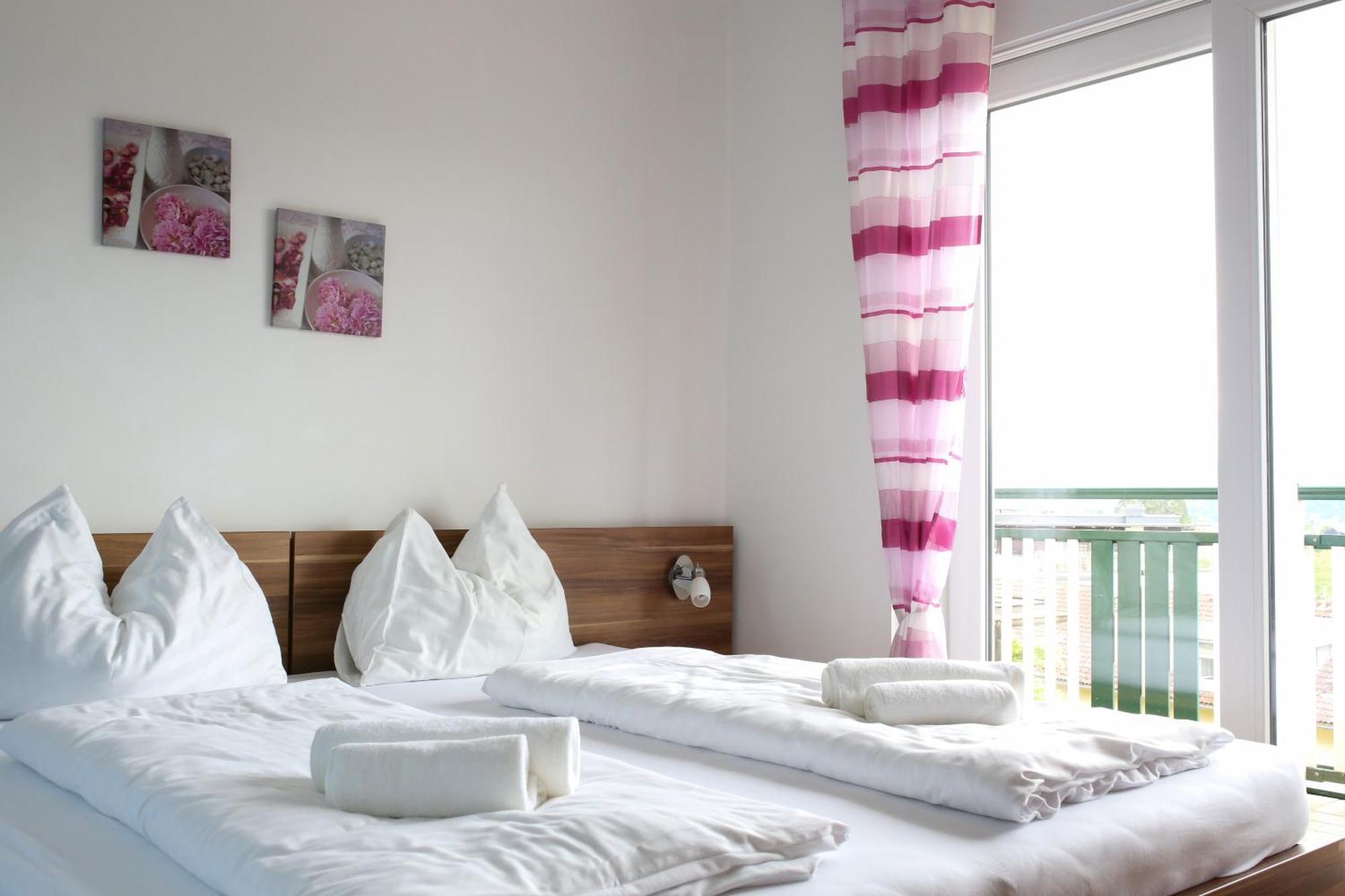 Self-Check In Apartmenthotel Seeglueck Pörtschach am Wörthersee Esterno foto