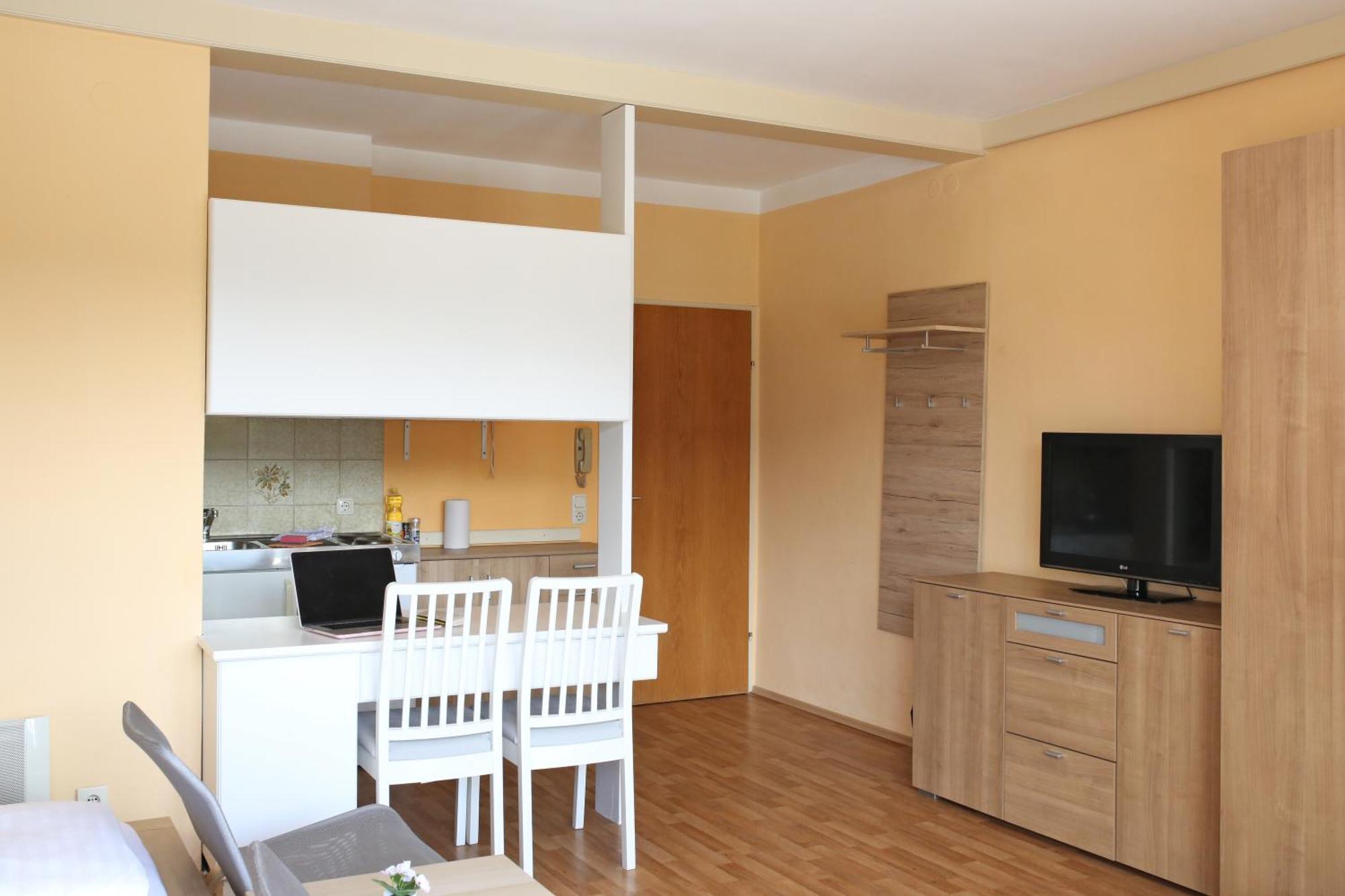 Self-Check In Apartmenthotel Seeglueck Pörtschach am Wörthersee Esterno foto